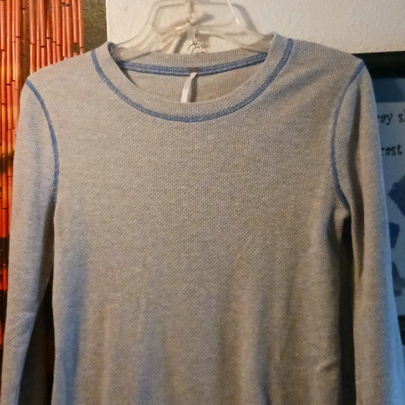 Free People Light Gray Long Sleeve Top - Picture 1 of 6